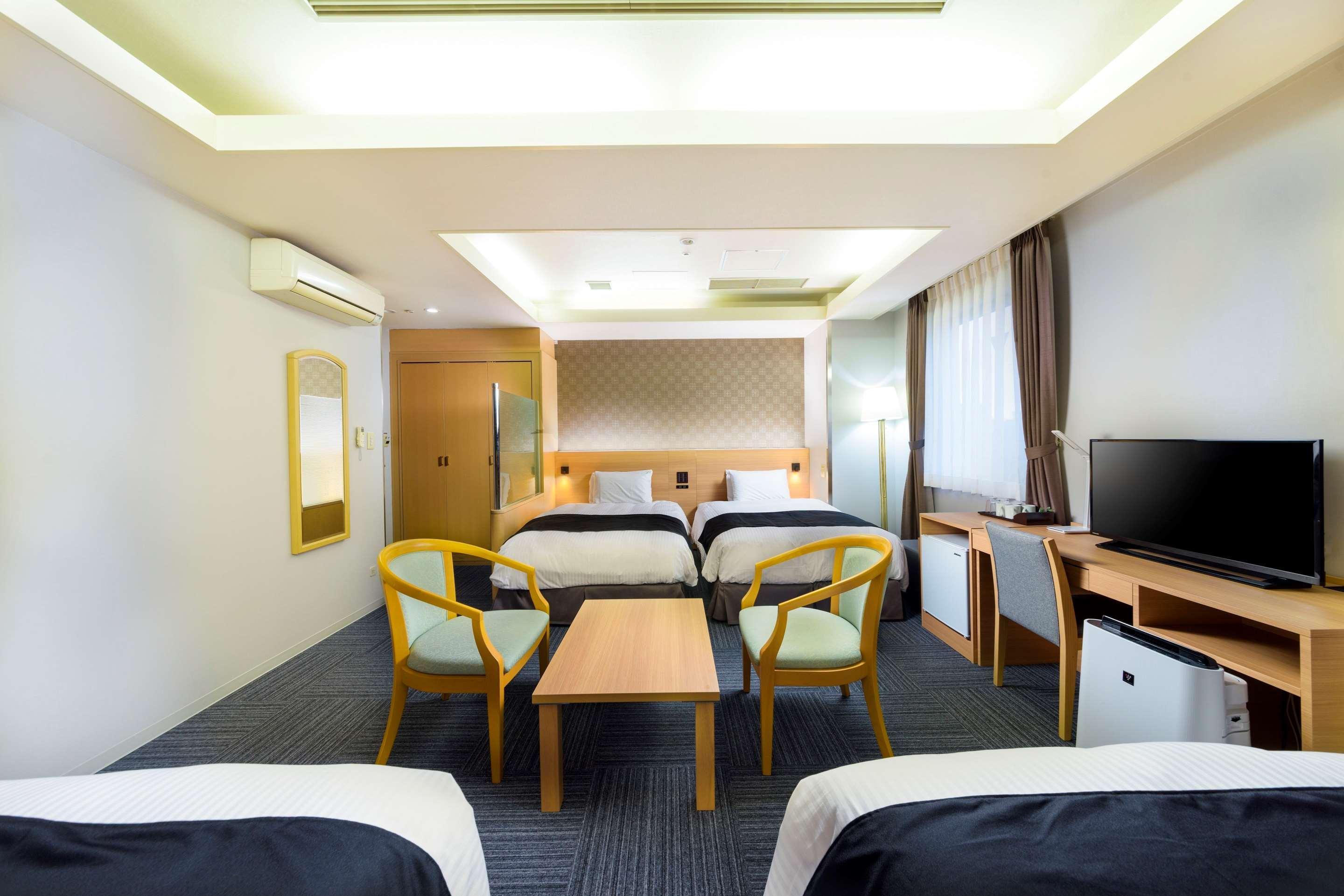 Surestay Plus Hotel By Best Western Shin-Osaka Ngoại thất bức ảnh
