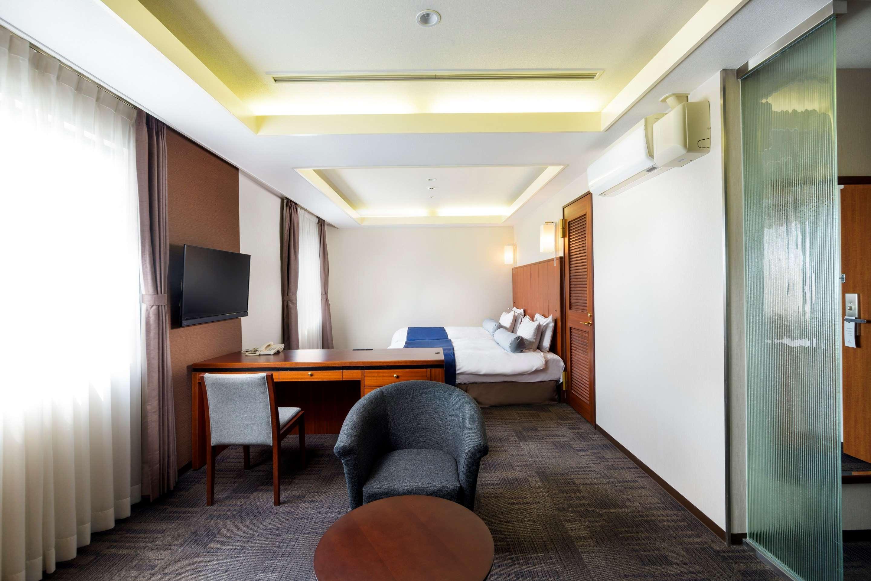 Surestay Plus Hotel By Best Western Shin-Osaka Ngoại thất bức ảnh