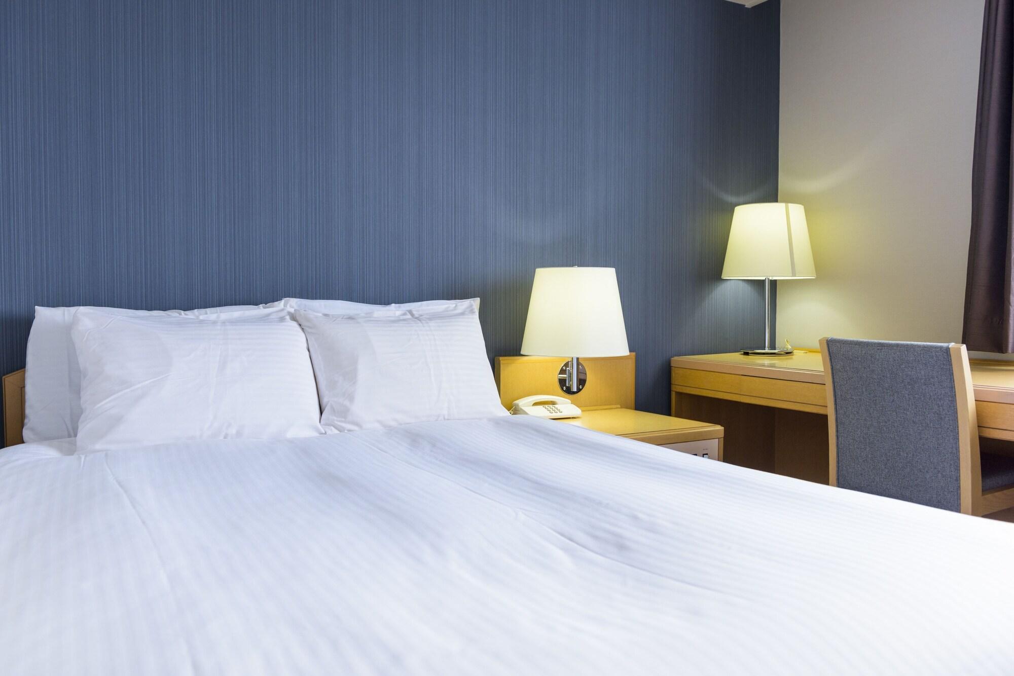 Surestay Plus Hotel By Best Western Shin-Osaka Ngoại thất bức ảnh